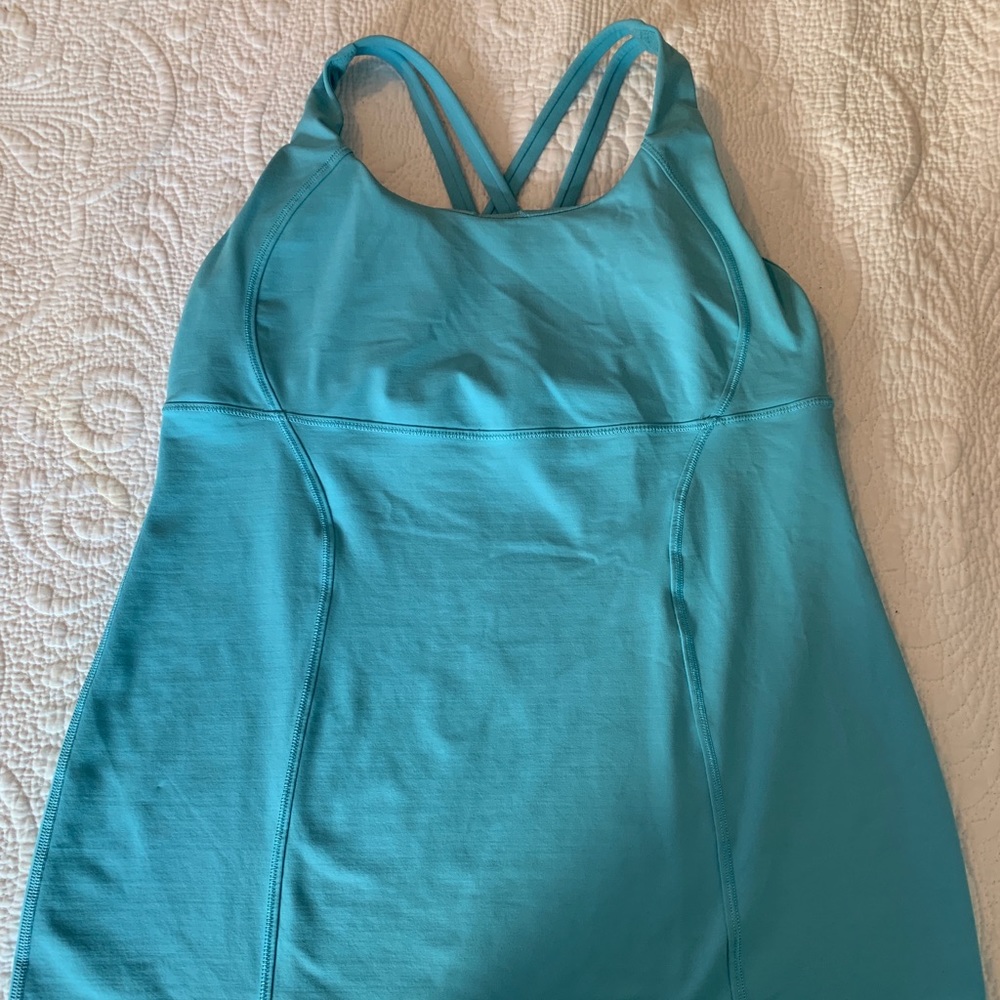 Lululemon athletic top